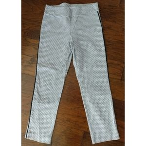 Margaret M slimming front pants EUC